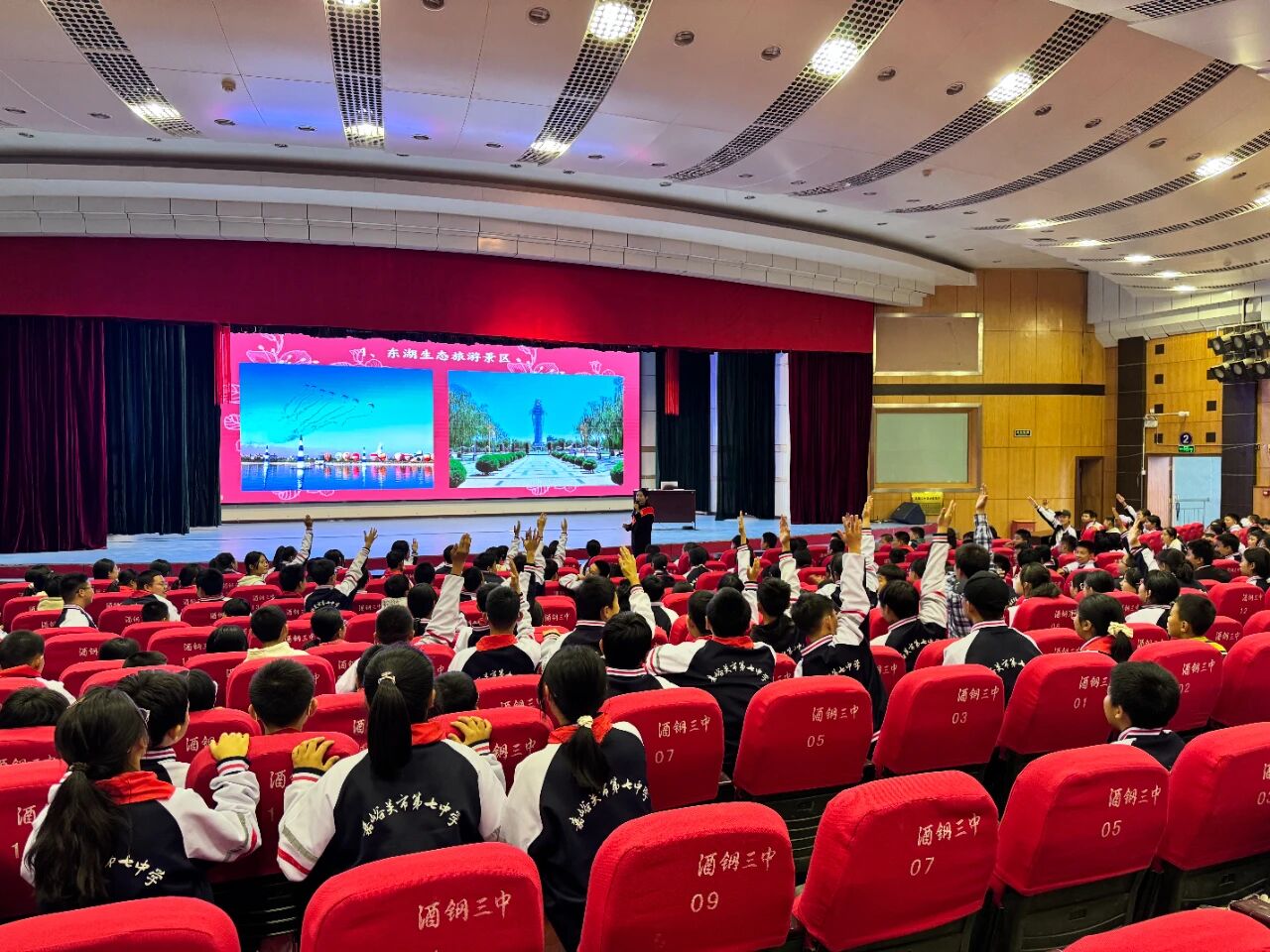 【“四进”活动】当丝路雄关遇上青春少年，这场文化之旅超有料！