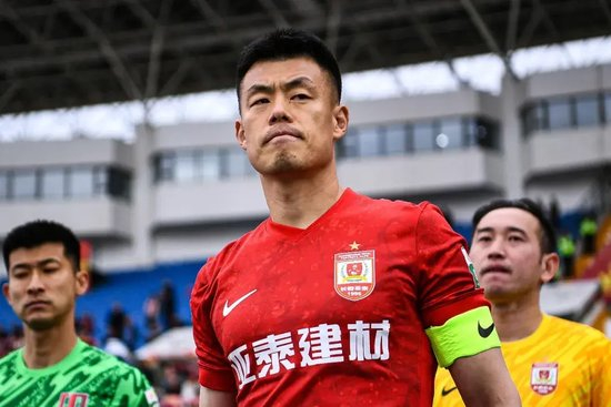 13轮追平历史最差开局,谭龙:站得住,亚泰旗就不会倒 13轮追平历史最差开局,谭龙:站得住,亚泰旗就不会倒