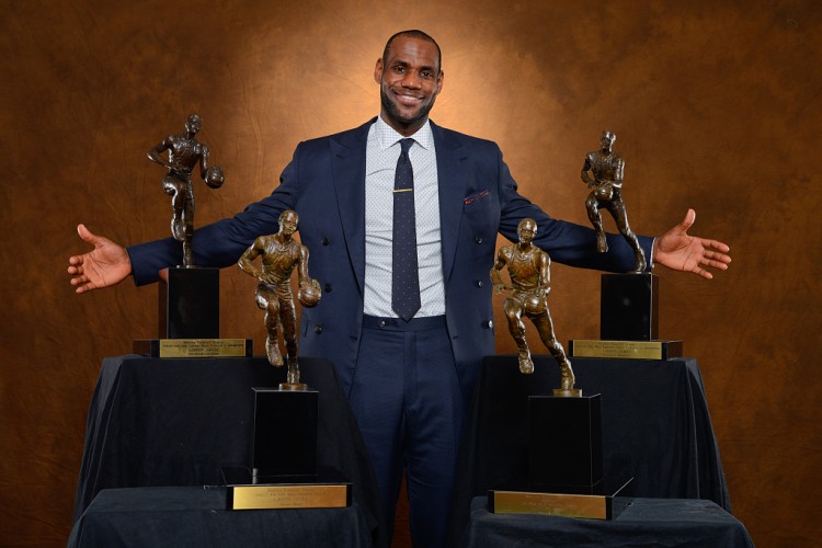 亚历山大抢七出局 连续两年包揽MVP+FMVP梦碎