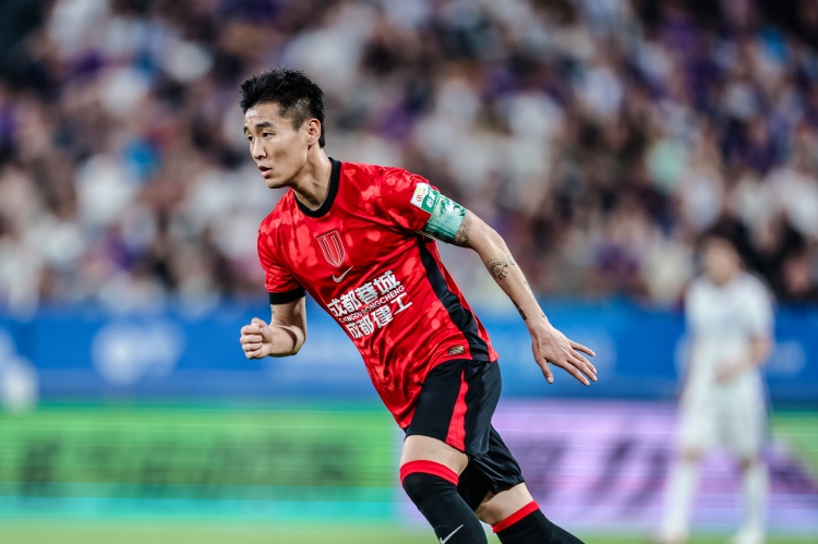 中超半程本土TOP10:韦世豪MVP,张玉宁7球领跑射手榜 中超半程本土TOP10:韦世豪MVP,张玉宁7球领跑射手榜