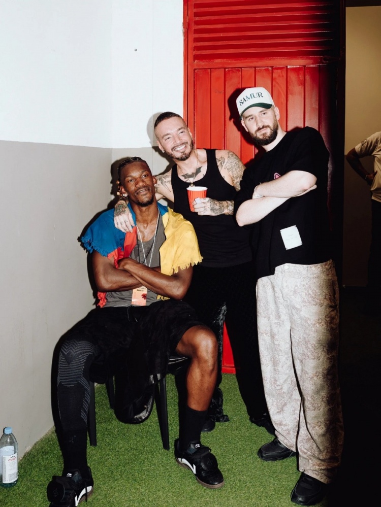 巴特勒哥伦比亚度假 社媒晒照支持好友J Balvin 巴特勒哥伦比亚度假 社媒晒照支持好友J Balvin