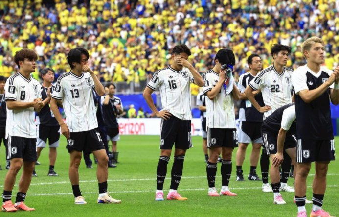 95分钟绝杀！日本1-2巴西出局 库尼亚亮五指回击赛前挑衅