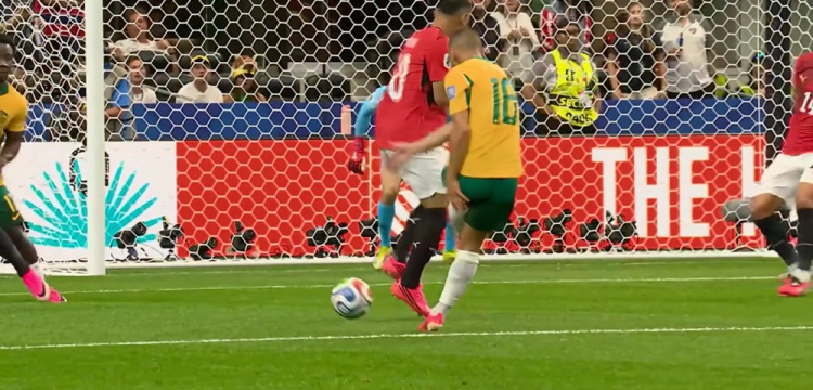 半场战报：埃及1-0澳大利亚 阿舒尔头槌破门 沃尔帕托中框