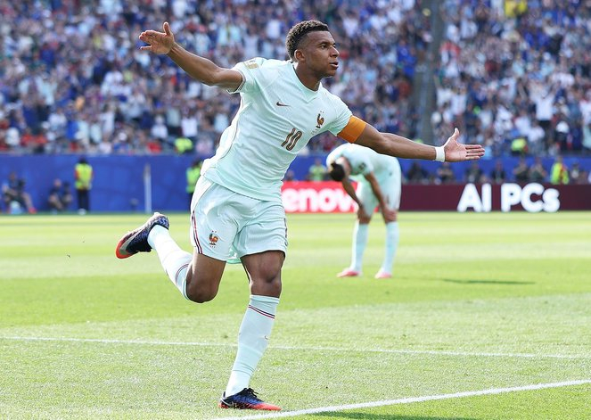 法国2-0摩洛哥:兵不血刃,德尚提前20分钟为半决赛留力 法国2-0摩洛哥:兵不血刃,德尚提前20分钟为半决赛留力