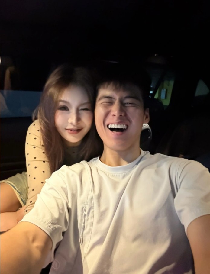 陈家政女友社媒晒甜蜜合照:这也不是个巧合 连我兄弟都晓得 陈家政女友社媒晒甜蜜合照:这也不是个巧合 连我兄弟都晓得