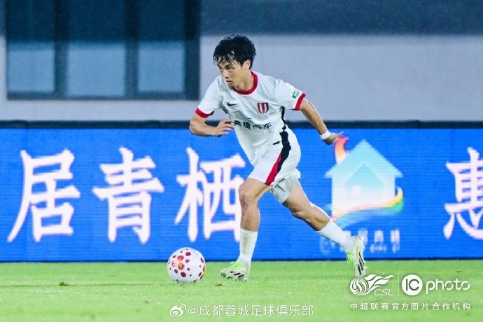蓉城主帅详解边后卫分置 费利佩称对手针对性增强是进阶必经