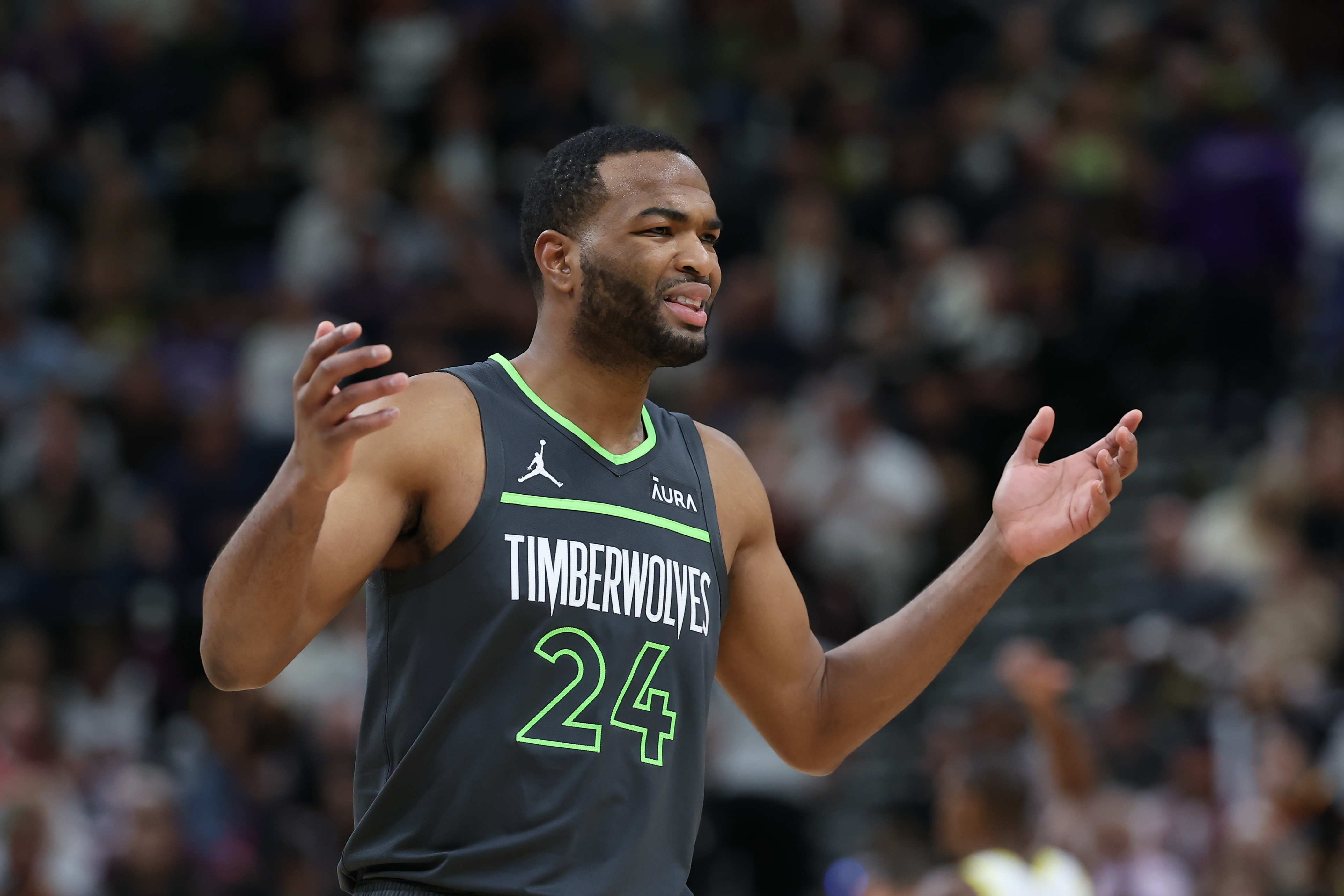 前NBA锋线TJ·沃伦签约巴黎男篮 合同为期一年