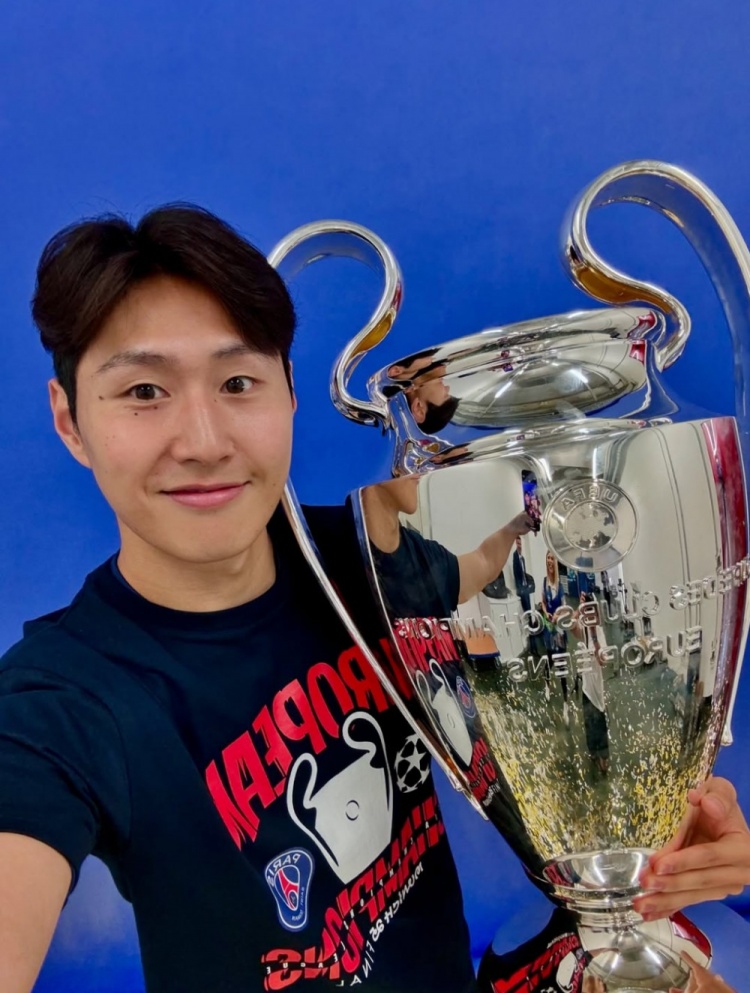 25岁李刚仁4000万欧转马竞,巴黎3年12冠含2欧冠创亚洲纪录 25岁李刚仁4000万欧转马竞,巴黎3年12冠含2欧冠创亚洲纪录