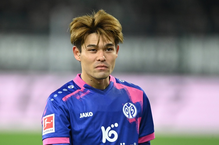 6000万欧!利物浦劫掠美因茨,强挖世界杯日本铁腰佐野海舟 6000万欧!利物浦劫掠美因茨,强挖世界杯日本铁腰佐野海舟