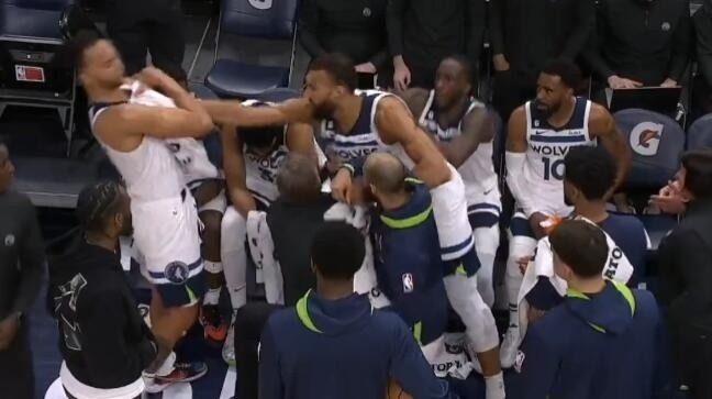 阿德巴约拳击希罗面部 盘点NBA十大队友反目事件