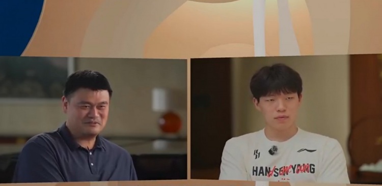 杨瀚森启蒙教练:他身体天赋远逊姚明易建联 我让他从后卫开始练 杨瀚森启蒙教练:他身体天赋远逊姚明易建联 我让他从后卫开始练