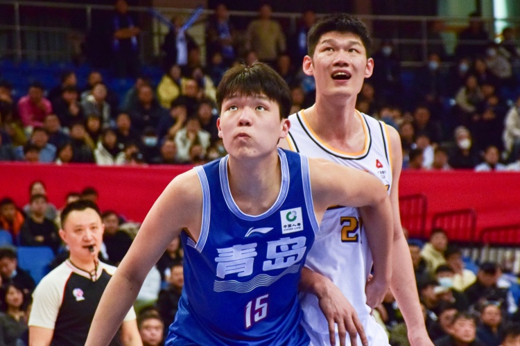 殳海:杨瀚森目前难当国家队核心 赵睿胡金秋挡拆效果更清晰 殳海:杨瀚森目前难当国家队核心 赵睿胡金秋挡拆效果更清晰