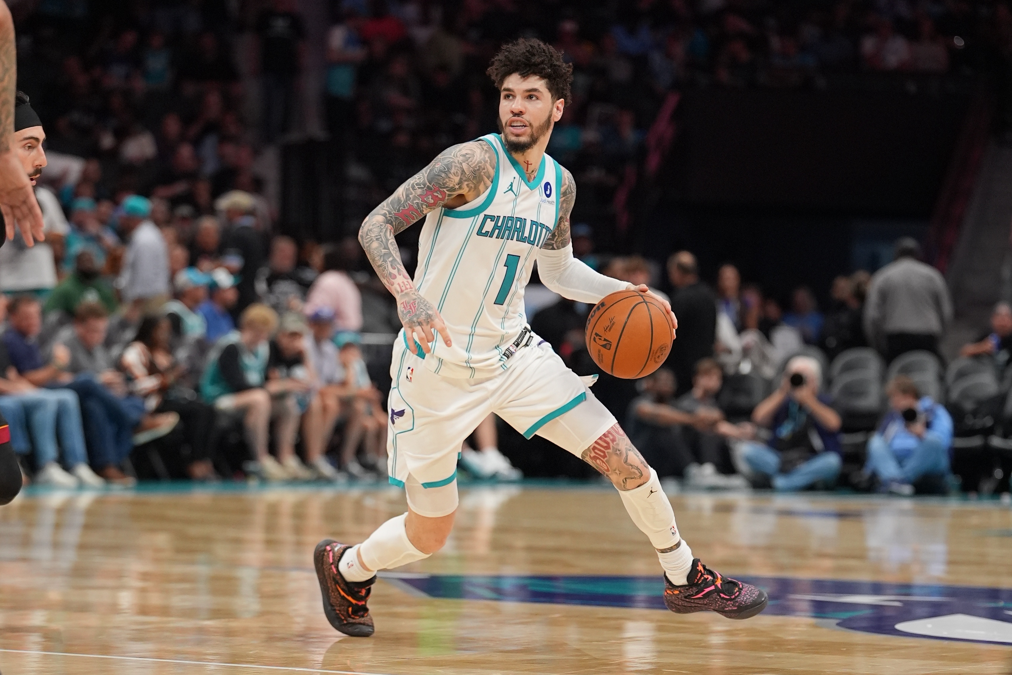 詹姆斯加盟76人跃升第5，雷霆马刺尼克斯居前三，NBA休赛期实力榜巨震