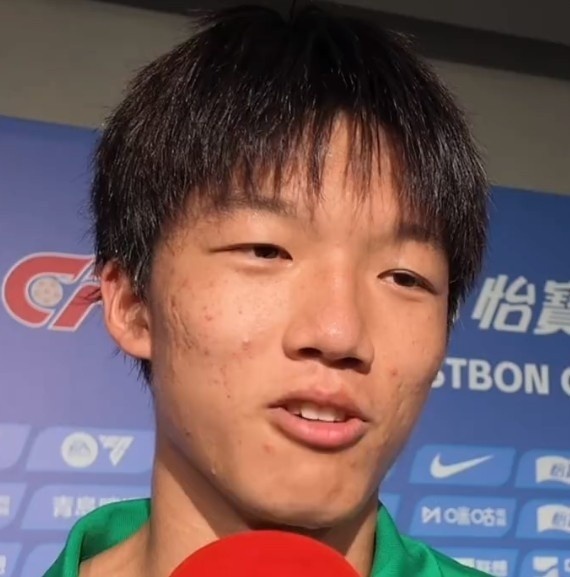 蒋子承中超首秀兼修学业 申请港科大港理工后选择先踢职业 蒋子承中超首秀兼修学业 申请港科大港理工后选择先踢职业