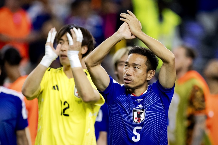 39岁长友佑都重新签约东京FC 今日赛前亲口宣布续约 39岁长友佑都重新签约东京FC 今日赛前亲口宣布续约