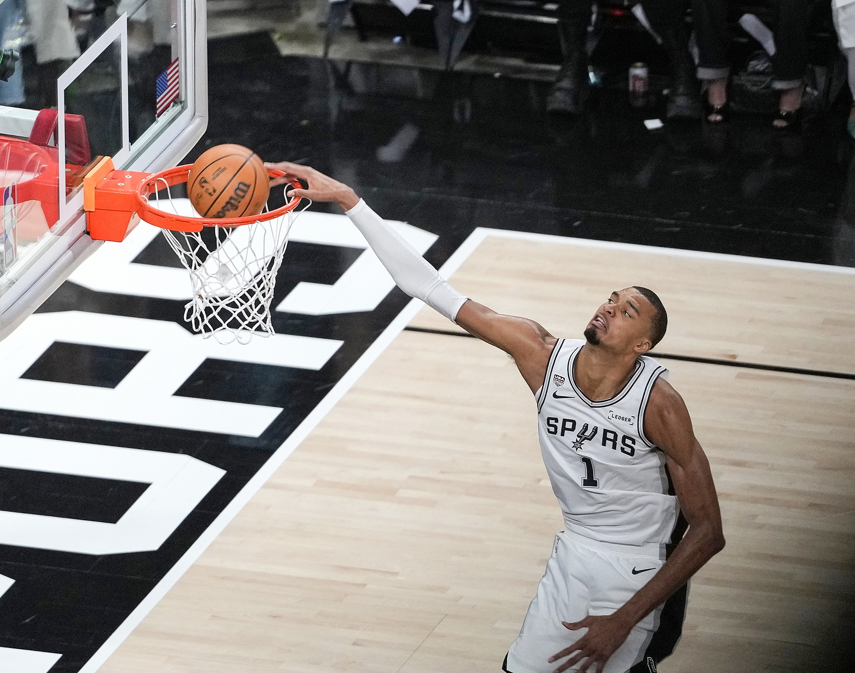 文班亚马亲承以创造历史为内心追求