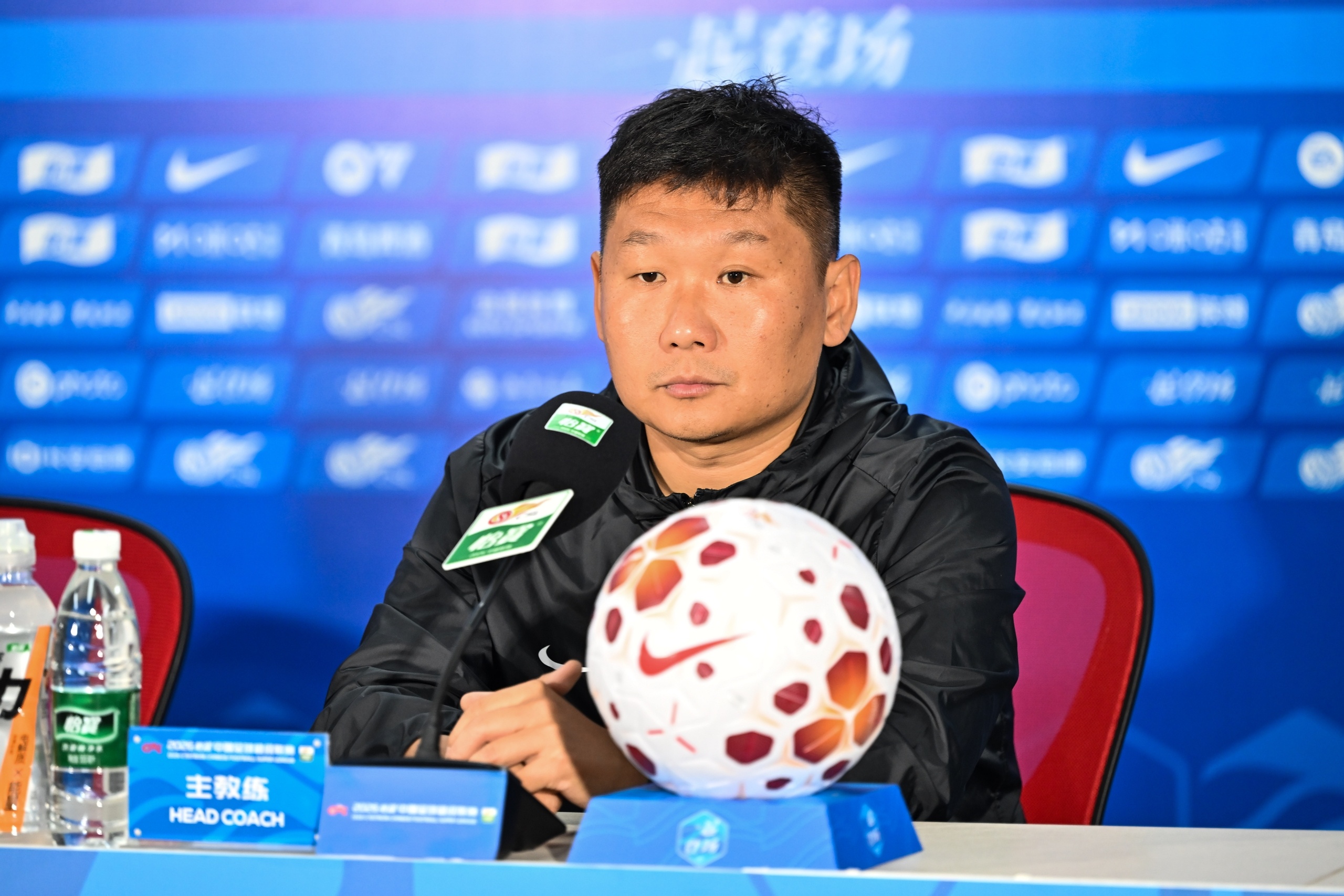 刘建业谈全华班首发:为足协杯做准备,以最小的代价完成比赛 刘建业谈全华班首发:为足协杯做准备,以最小的代价完成比赛