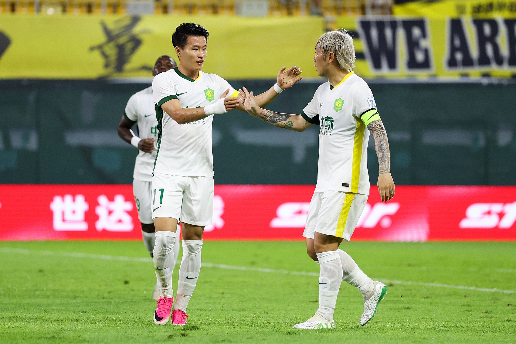 林良铭双响失点 国安2-1客胜广州豹晋级 林良铭双响失点 国安2-1客胜广州豹晋级