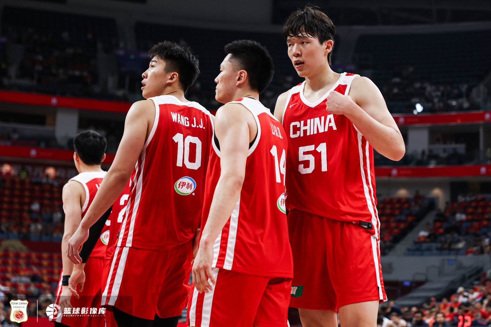 体系未成形杨瀚森需暂当内线蓝领 体系未成形杨瀚森需暂当内线蓝领
